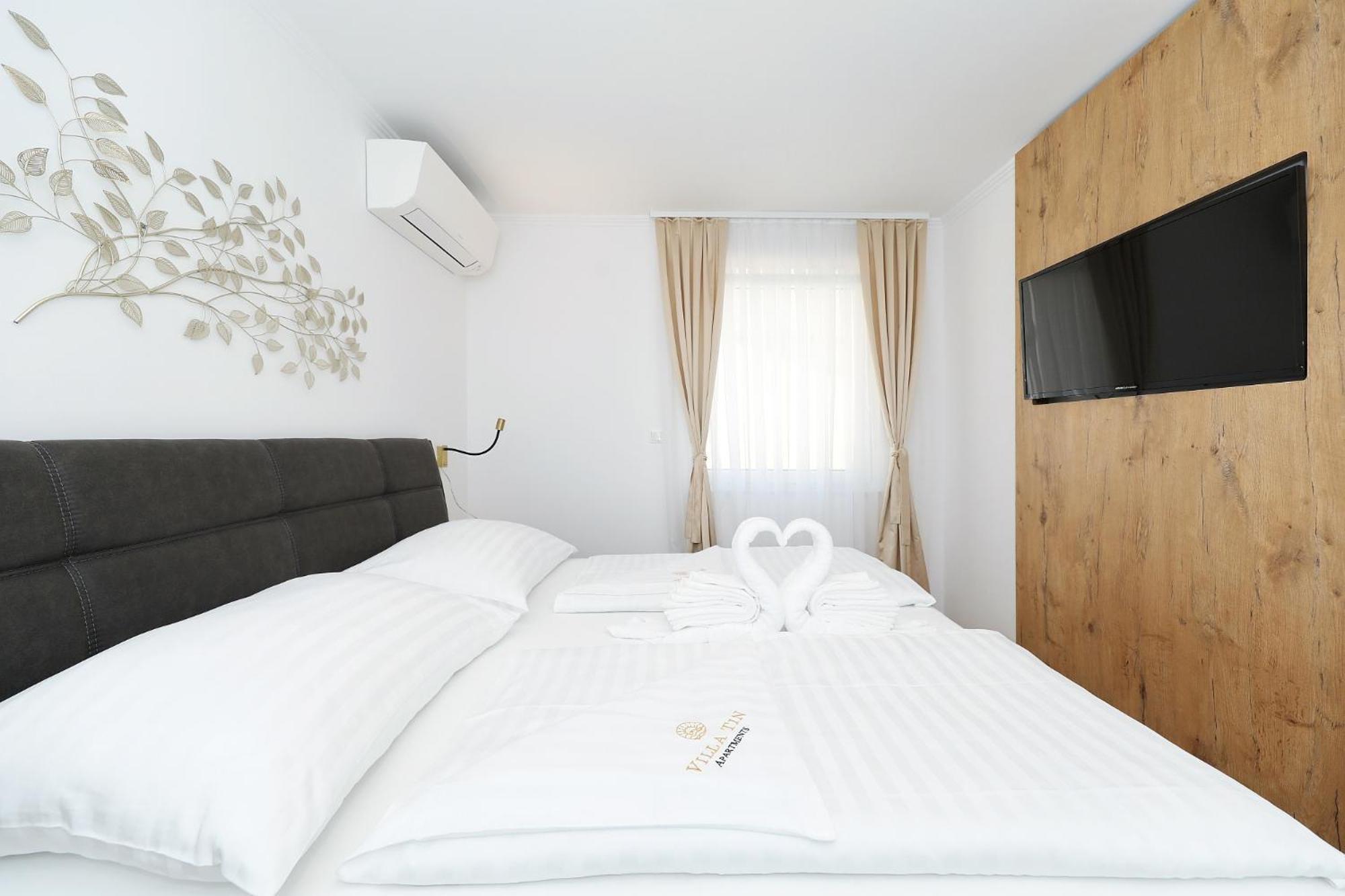 Villa Tin Apartments トゥリバニ・クルシサ エクステリア 写真