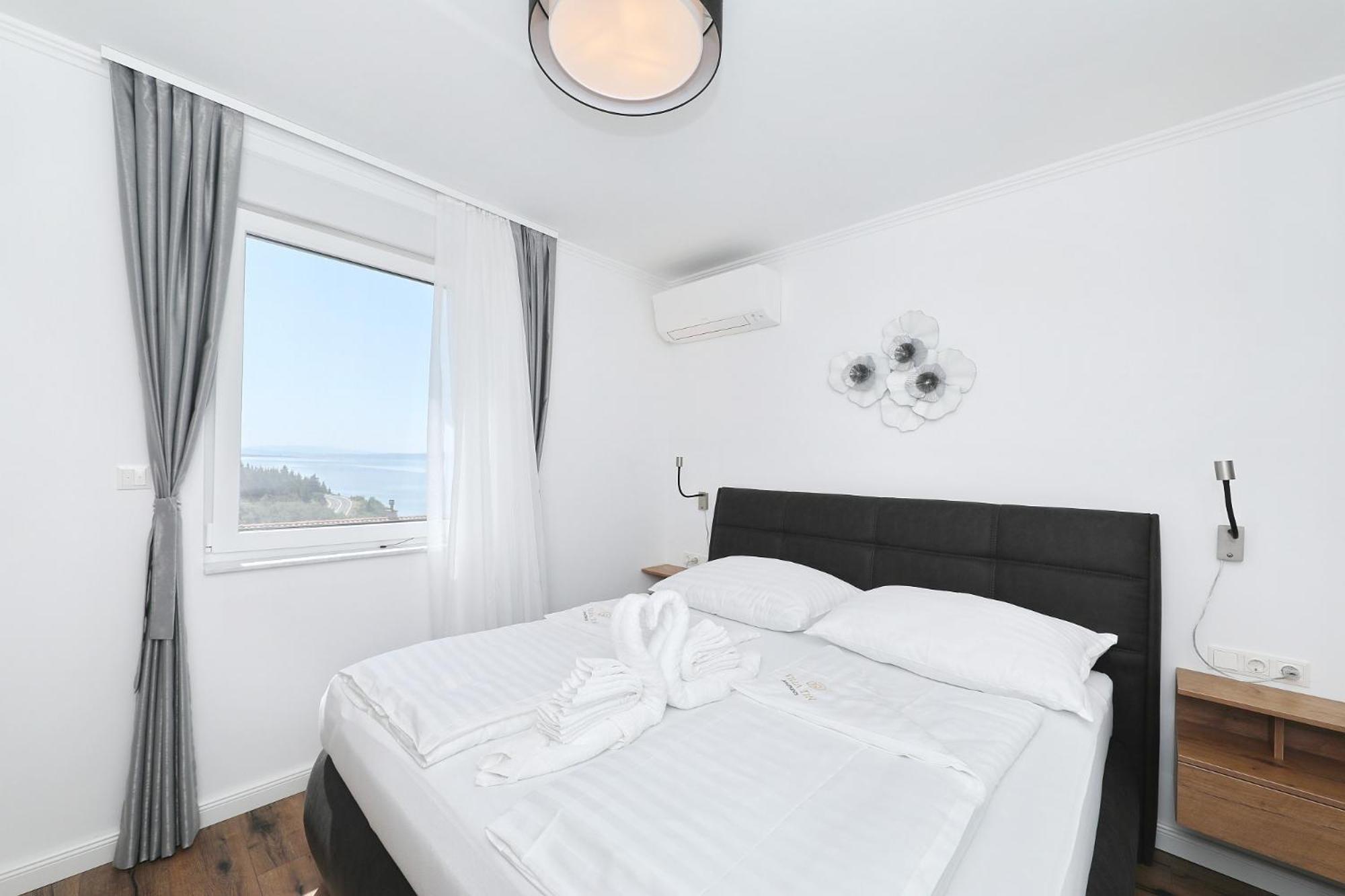 Villa Tin Apartments トゥリバニ・クルシサ エクステリア 写真