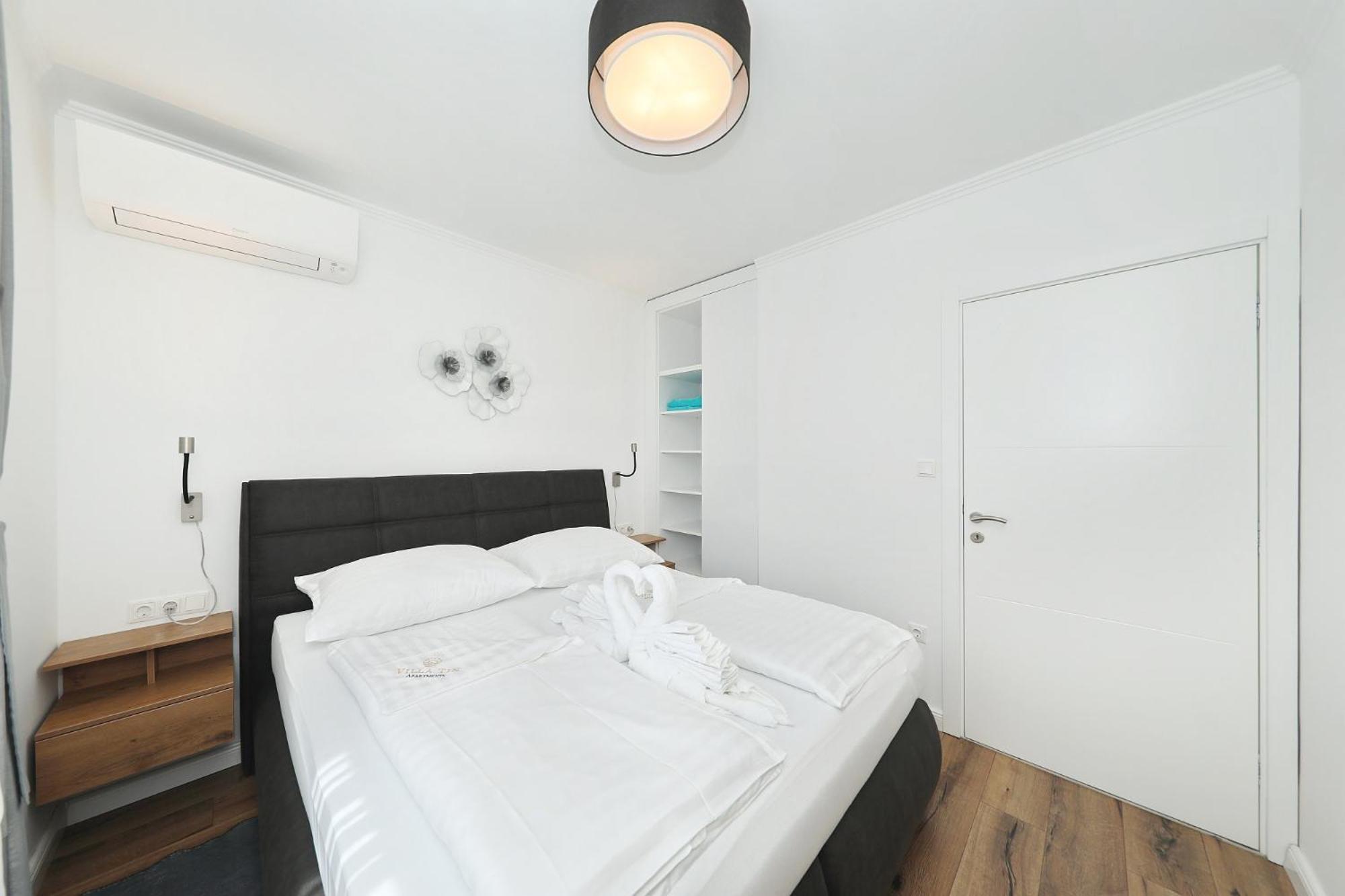 Villa Tin Apartments トゥリバニ・クルシサ エクステリア 写真